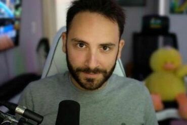 Byron 'Reckful' Bernstein streaming on Twitch and struggling with mental health