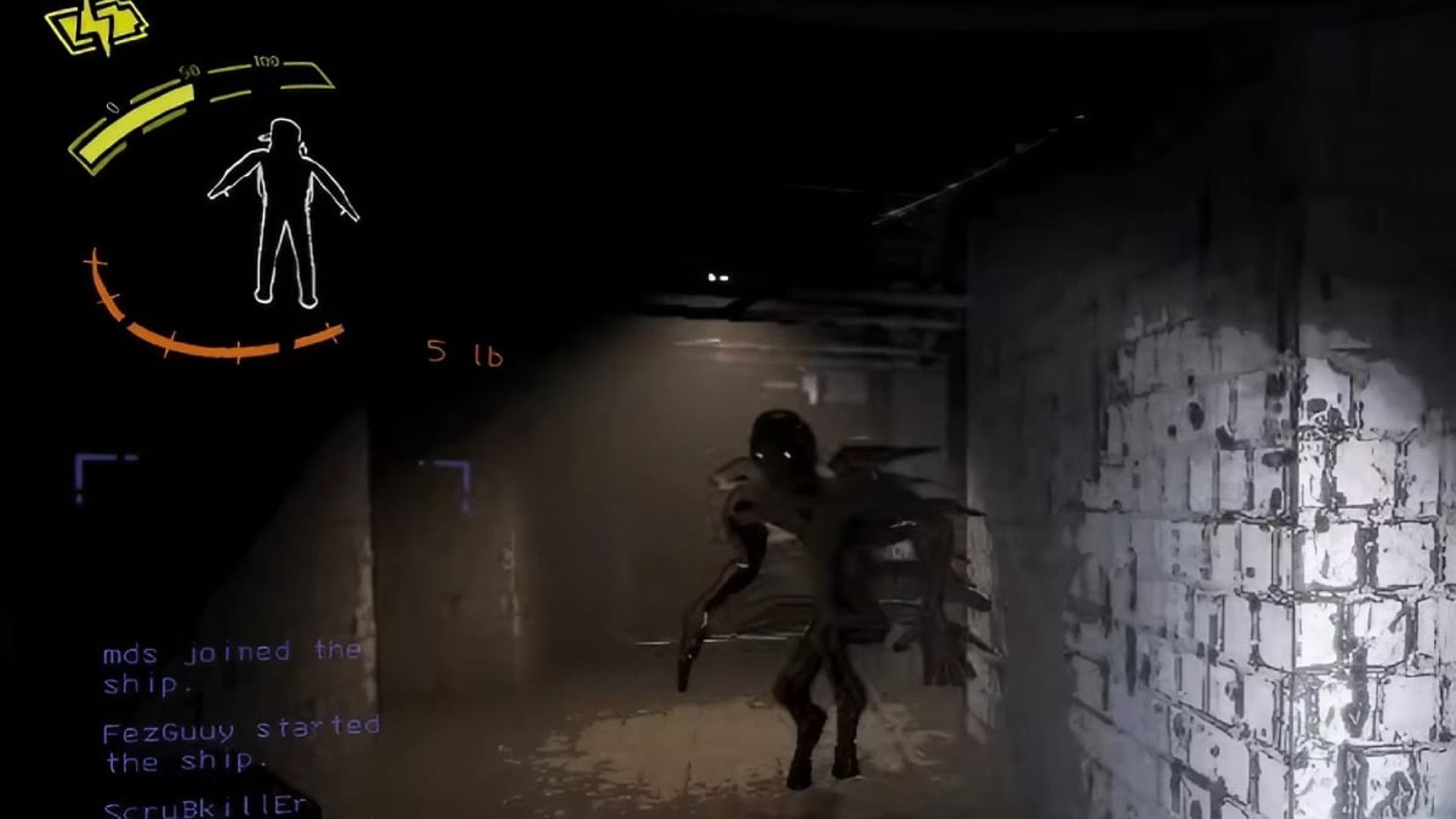 The player looking at the Bracken in Lethal Company