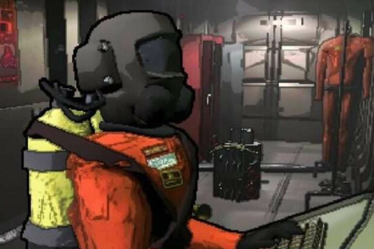 The player standing at the terminal in Lethal Company