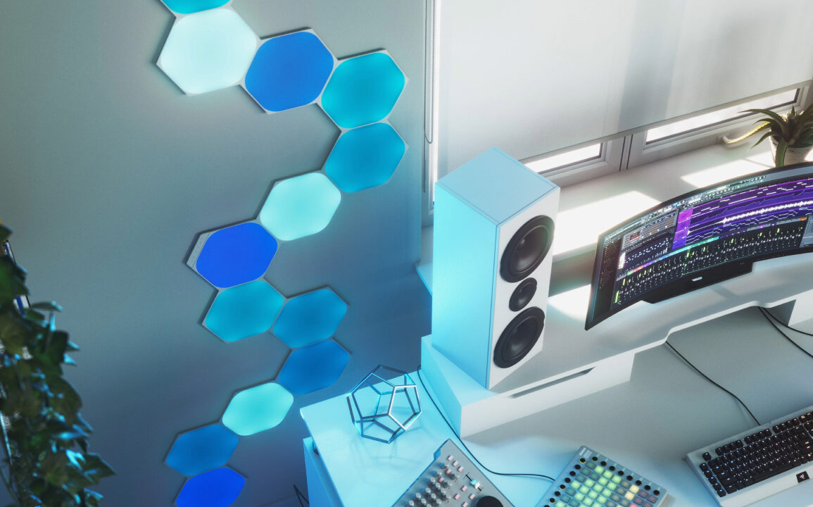 Nanoleaf Shapes Hexagon Review: Geometric Elegance