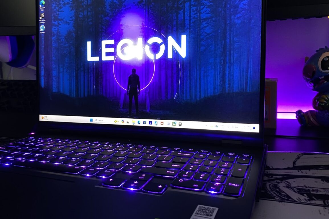 Lenovo Legion Pro 7i Gen 8 With RTX 4080 Review