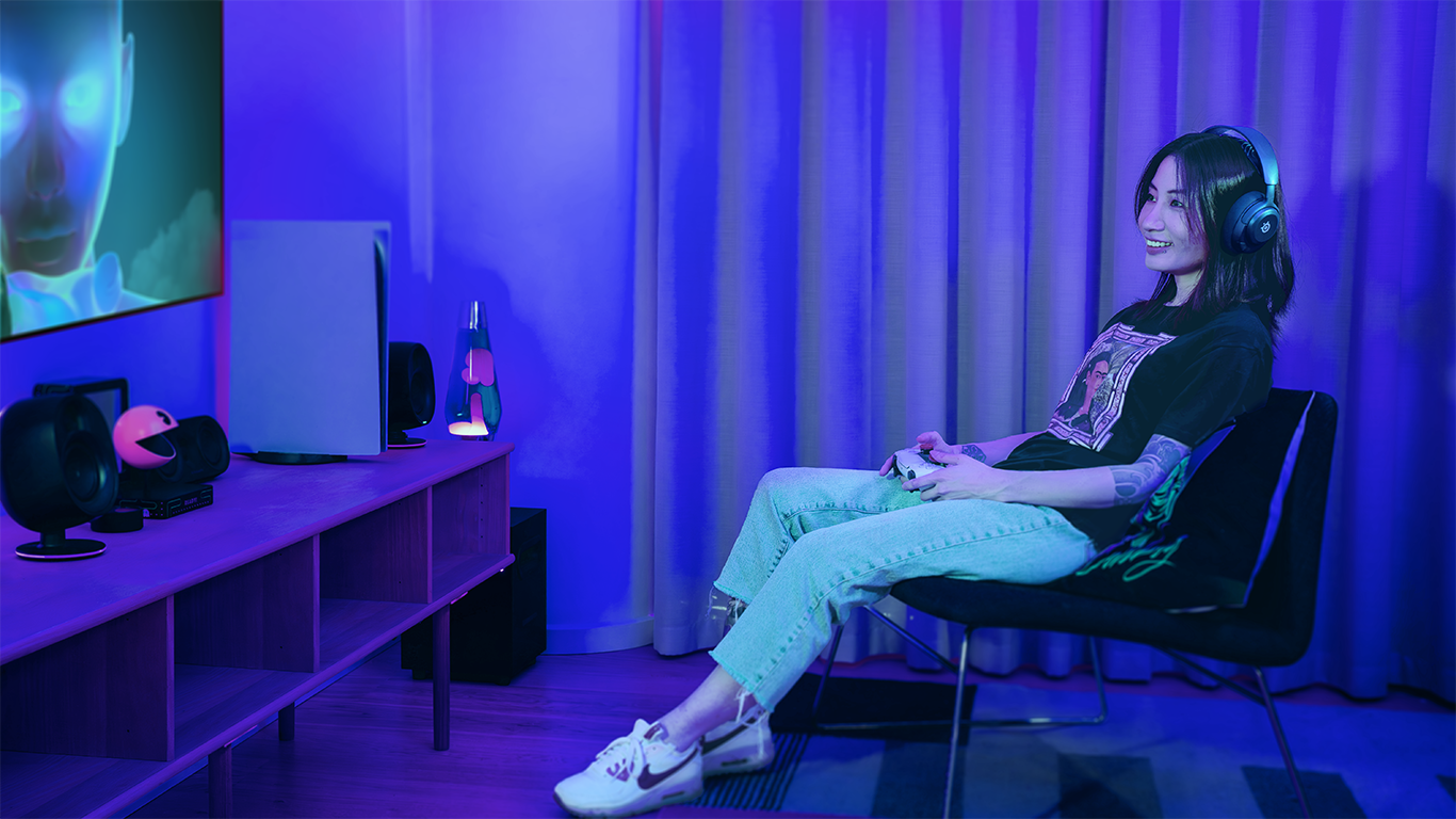 SteelSeries Arctis Nova 5_lifestyle_leya